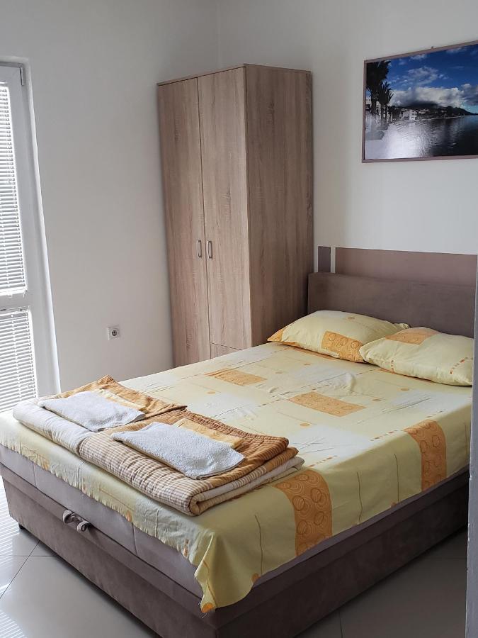 Apartments Petricevic Sutomore Esterno foto
