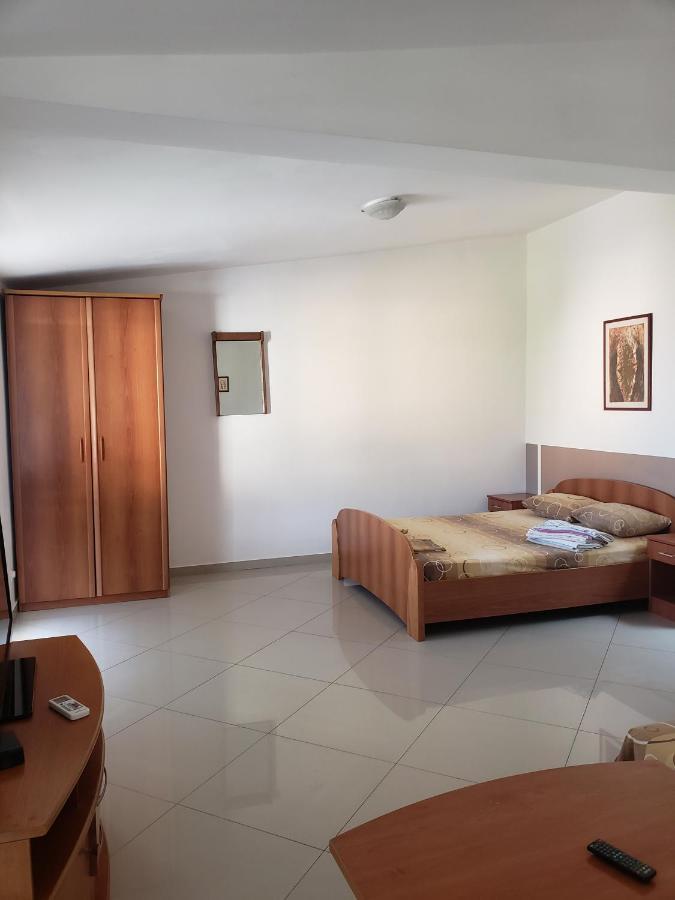 Apartments Petricevic Sutomore Esterno foto